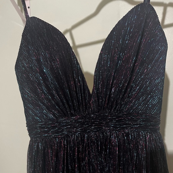 Clarisse Shimmer Gown - Picture 6 of 6